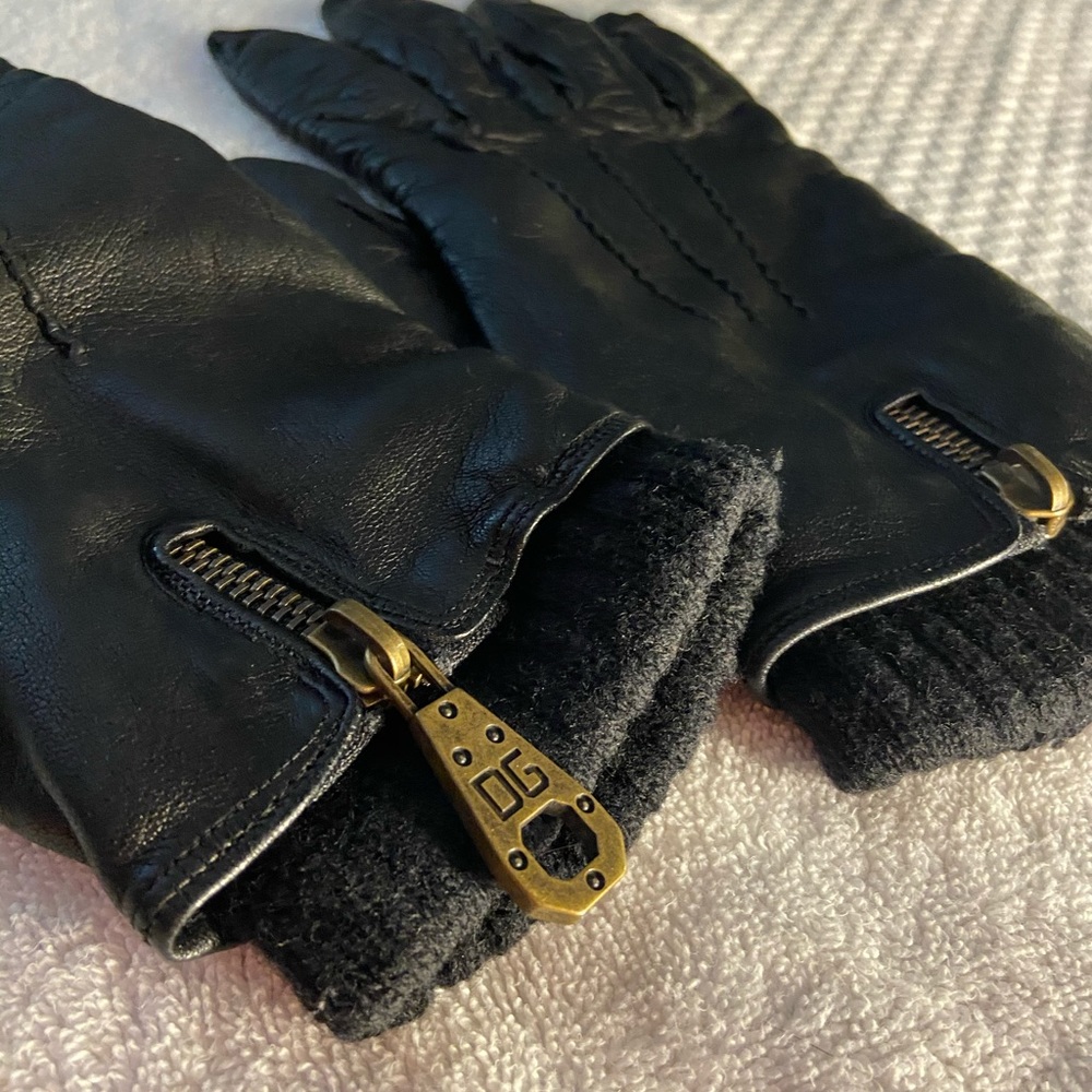 Winter gloves